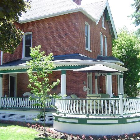 Clydesdale House Bed and Breakfast Barrie Exterior foto