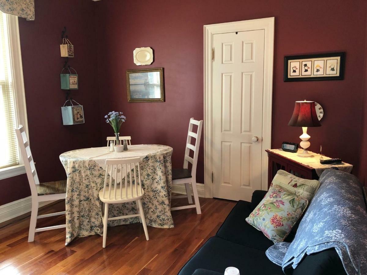 Clydesdale House Bed and Breakfast Barrie Exterior foto
